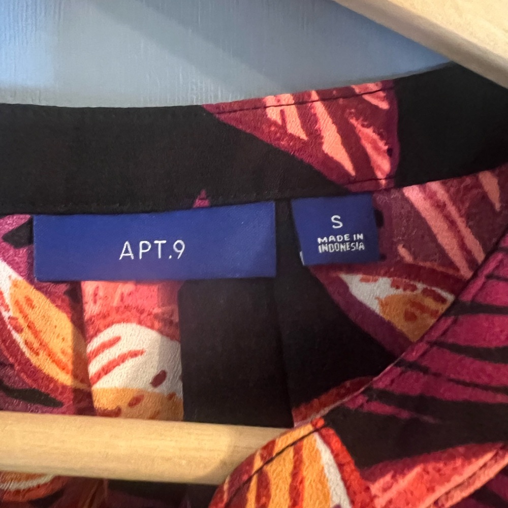 Apt. 9 Black and Orange Floral Blouse - Picture 5 of 8